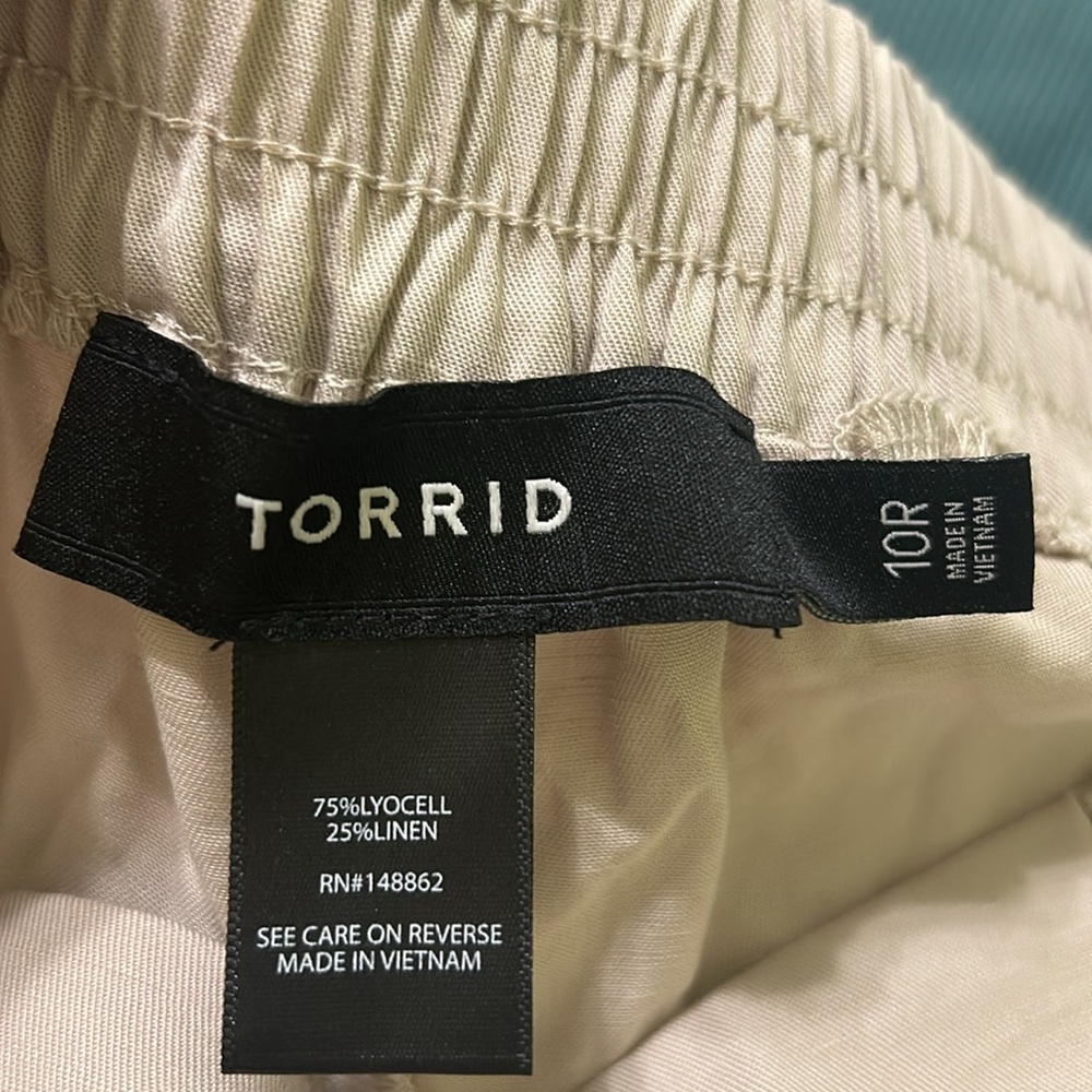 Torrid Wide Leg Studio Linen High Rise Pants - Picture 3 of 4